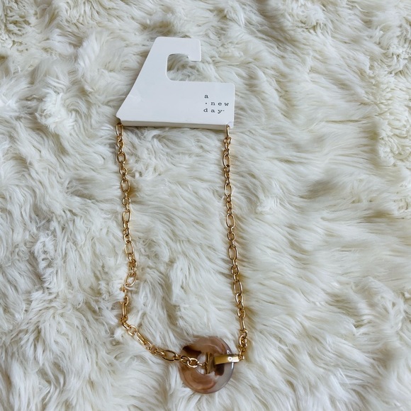 a new day Jewelry - A New Day Toggle and Link Resin Necklace